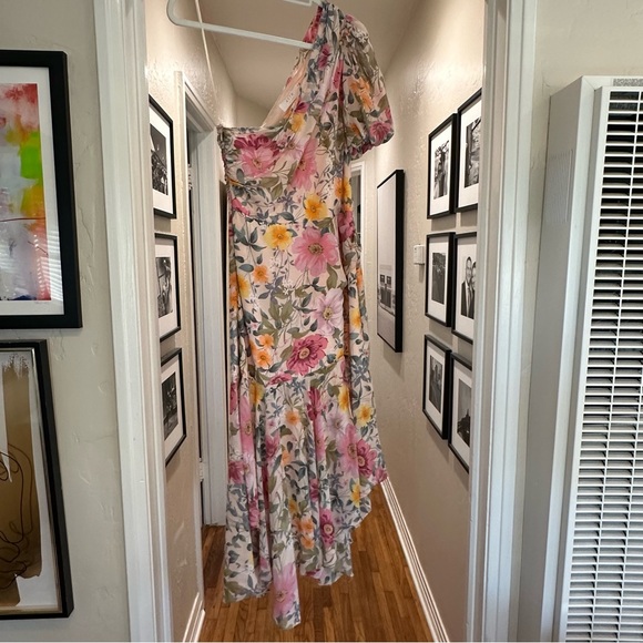 Astr Multicolor One Shoulder Floral Dress - Picture 2 of 5